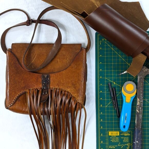 Vintage Tooled Leather Fringe Crossbody Bag - Picture 6 of 9